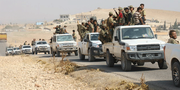 'Fırat Kalkanı' harekatı sürüyor: 38 köy kurtarıldı