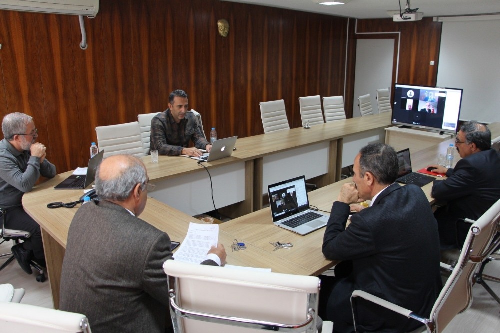 Fırat Üniversitesinde telekonferanslı toplantı 