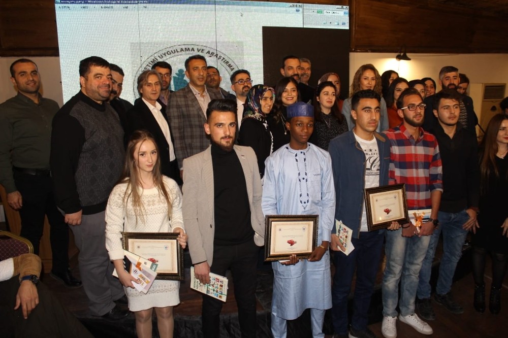 Fırat Üniversitesi’nde tekerleme yarışması 