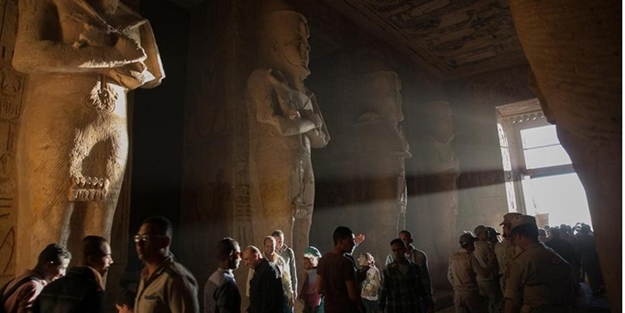 Firavun'a güneş vurdu