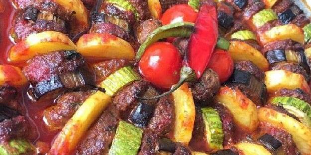 Fırında Köfte Patates Dizmesi