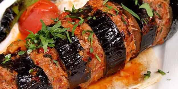 Fırında patlıcan kebabı tarifi nasıl yapılır? Kolay tarif