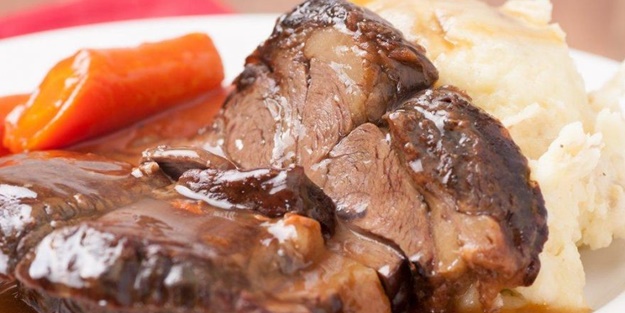 Fırında soslu biftek nasıl yapılır? Fırında soslu biftek tarifi malzemeleri