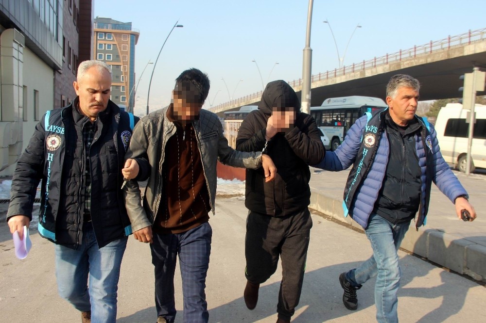 Fırınlardan çaldıkları paralarla sigara alan zanlılar tutuklandı 
