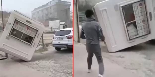 Fırtına, içinde güvenlik görevlisi olan kulübeyi uçurdu