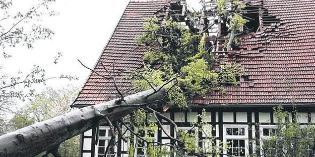 Fırtınanın faturası ağır oldu