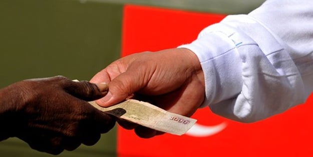 Fıtır sadakası nedir? Fıtır sadakası ne zaman verilir?