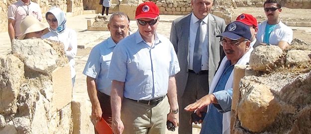 Fitne fücûr elçisi