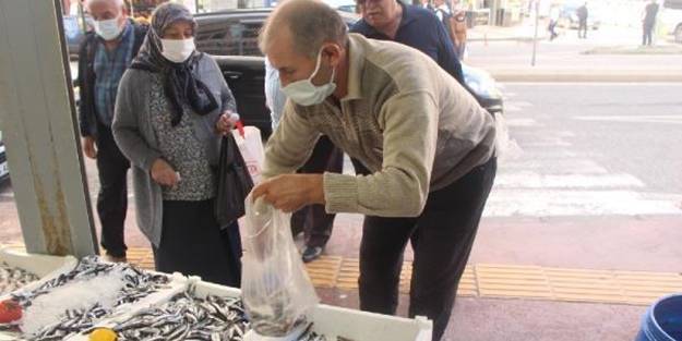 Fiyatı 25 TL'den 8 TL'ye düştü! Bolluk var