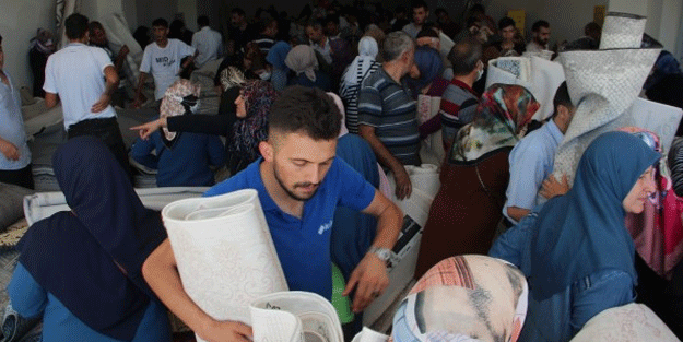 Fiyatı 3’te 1! Mağazaya hücum ettiren ucuzluk