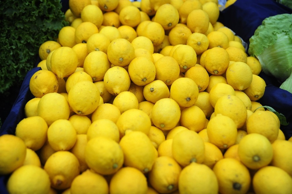 Fiyatı en fazla artan ürün limon, azalan domates oldu 
