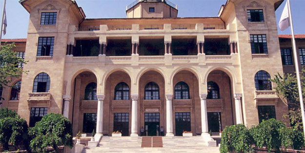 Fizik profesörü, 'sende büyü var' diyen falcıya 100 bin TL kaptırdı