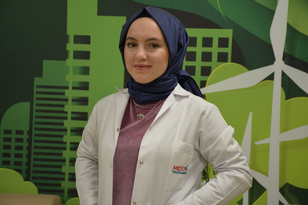 Fizyoterapist Fatma Nur Yıldız: “Basit şişlikler lenfödem habercisi olabilir” 