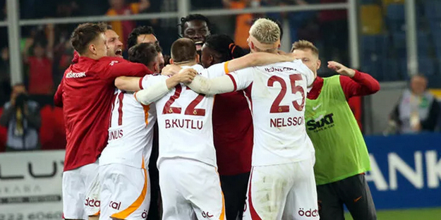 Flaş iddia! Dünya devi o isim için kapıya dayandı!