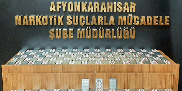 Flaş operasyon! 3 bin 365 uyuşturucu hap bulundu