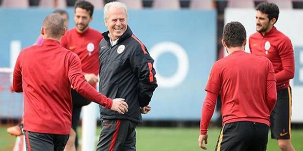 Denizli fırtınası! Herkesi dışarı çıkardı