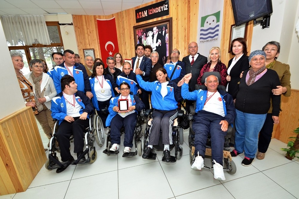 Foça Belediyesinden seçimde özel hizmet 