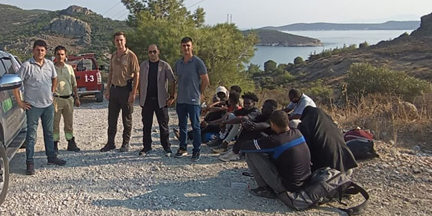 Foça'da 48 düzensiz göçmen yakalandı