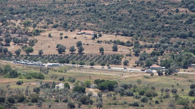 Foça'da askeri üsse büyük operasyon başladı