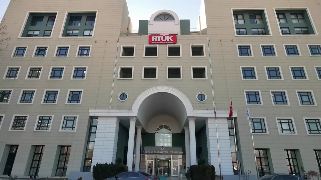 Fondaş kanallara ağır ceza: RTÜK o alçaklığı affetmedi