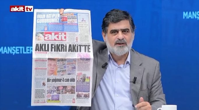 Fondaş medya yazılı bile veremiyor! Ekrem’in canlı yayıncılarının maskesi indi