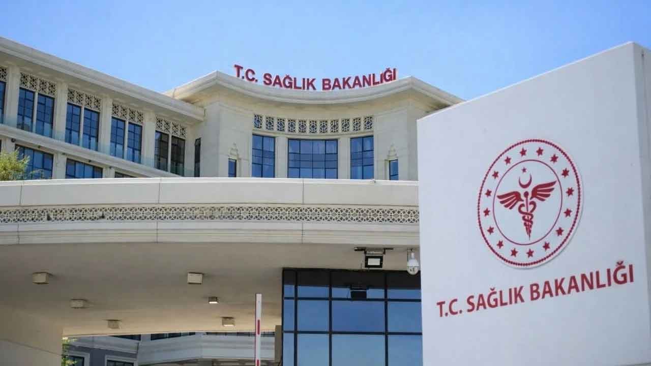 Fondaşlar ve troller rahat durmuyor! Sağlık Bakanlığından yalanlama