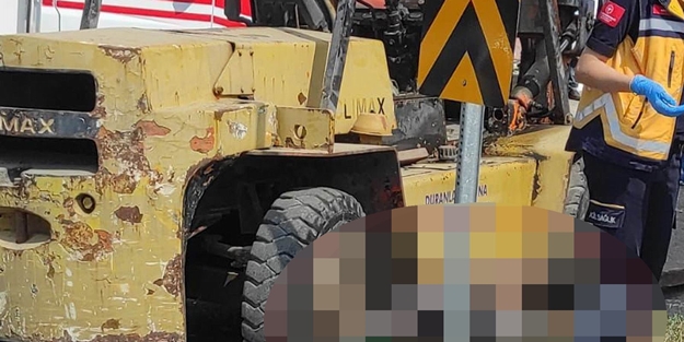 Forkliftin altında kalarak can verdi