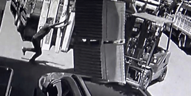 Forkliftten devrilen paletlerin altında kalan liseli Ahmet, toprağa verildi