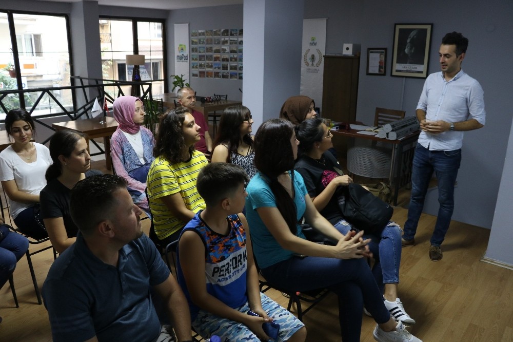 Fotoğrafçılık kursuyla hayata farklı açıdan bakıyorlar 