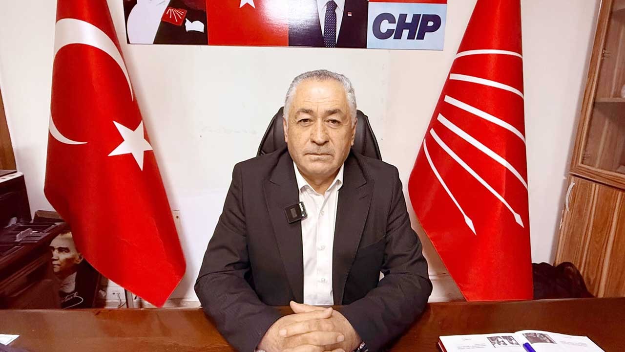 Fotoğraftaki ayrıntıya dikkat! CHP’li başkan Atatürkçüleri şoka soktu