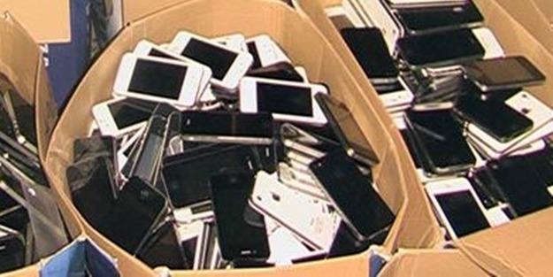 Yüzyılın soygunu! Foxconn yöneticisi binlerce iPhone çalarken yakalandı