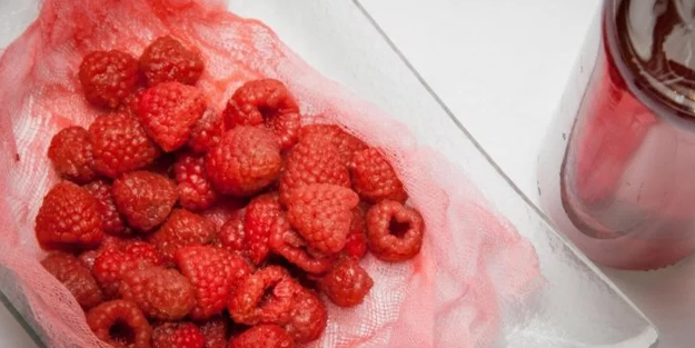 Frambuaz sirkesi evde nasıl yapılır? Saçların doğal ilacı frambuaz sirkesinin saça müthiş faydaları