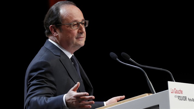 François Hollande'dan adaylık sinyali