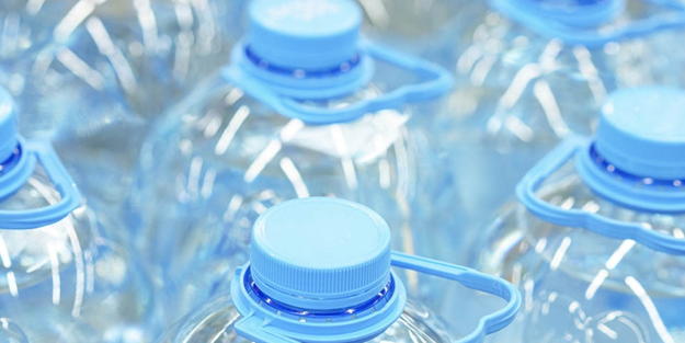 Fransa hükümeti tehlikeli sıcaklar için ücretsiz su kararı verdi! Resmen açıkladı: Dağıtım yapılan yerler belli oldu