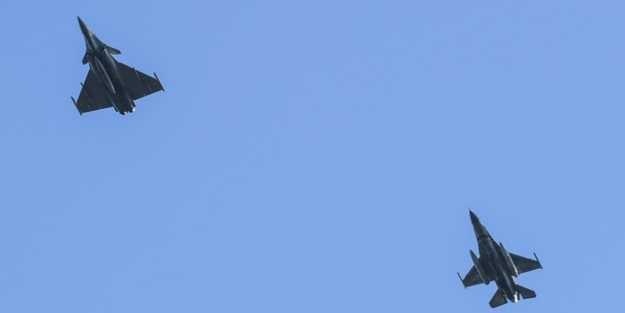 Fransa ile Yunanistan, hamlelerini hızlandırdı! Türkiye'ye karşı gözdağı vermeye çalıştılar