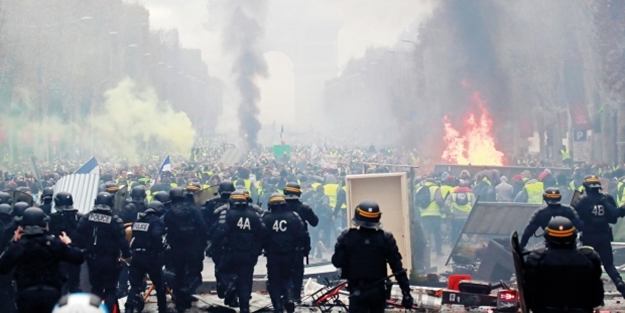 Fransa kaosa sürükleniyor! Hayat durdu