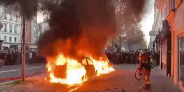 Fransa karıştı! Merkez Bankası’nı ateşe verdiler