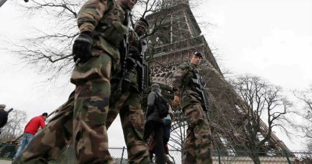 Fransa Savunma Bakanı'ndan Irak ordusuna askeri destek