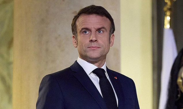 Fransa Senegal’den de kovuluyor