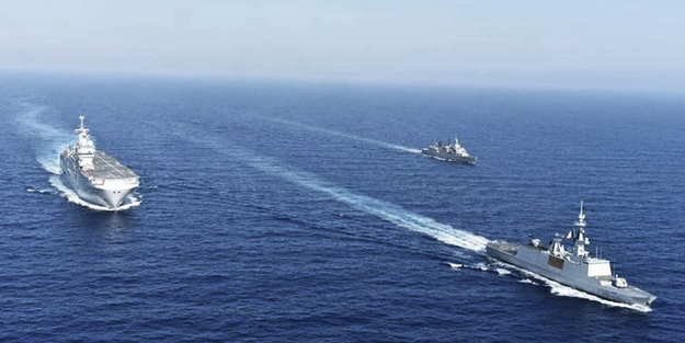 Fransa ve Yunanistan'dan ortak tatbikat