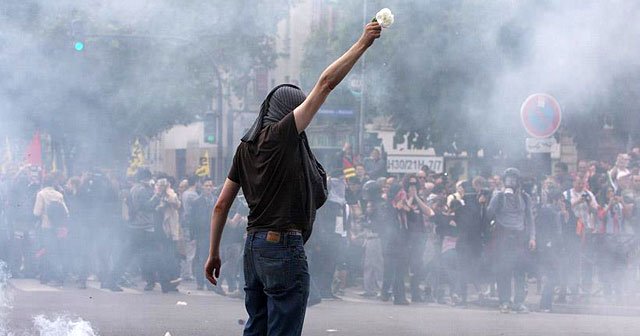 Fransa yeni bir grev tehlikesi ile karşı karşıya