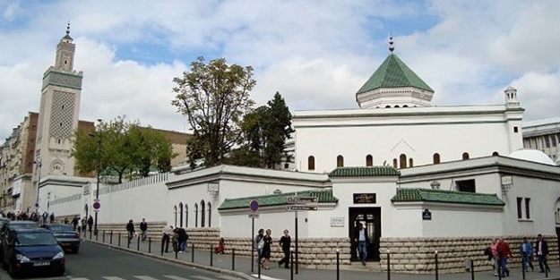 Fransa'da islamofobi: 3 cami...