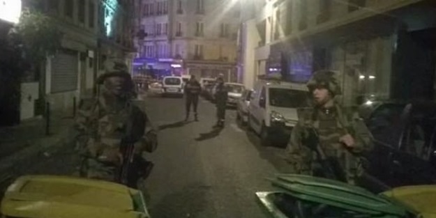 Fransa'da asker sokağa indi