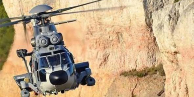 Fransa'da askeri helikopter düştü!