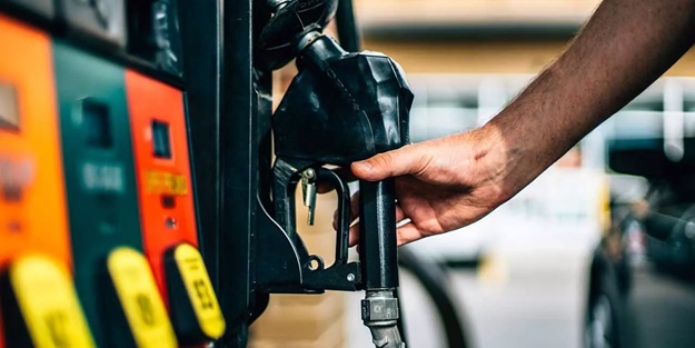 Fransa'da benzin kuyruğu