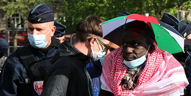 Fransa'da binlerce kişiden İsrail'e boykot çağrısı! Hükümete tepki gösterdiler