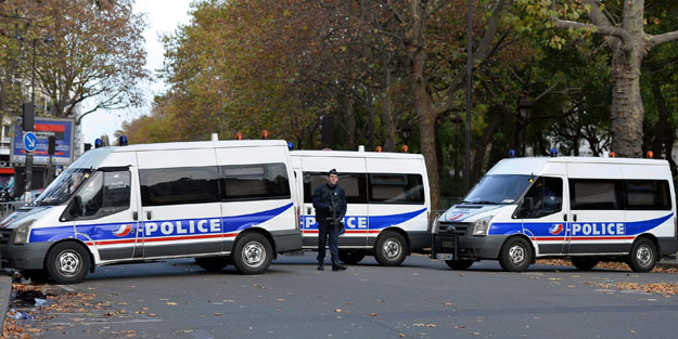 Fransa’da bir Türk aile evlerinde ölü bulundu