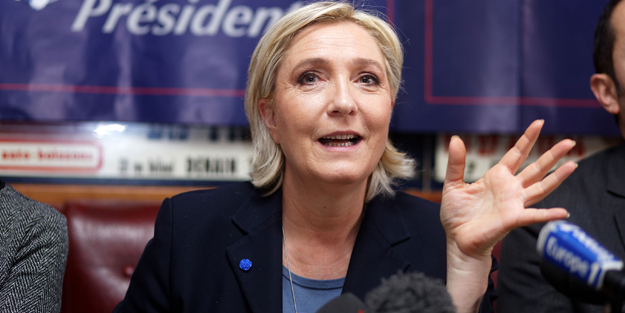 Fransa'da cumhurbaşkanı adayları İslam düşmanlığında yarışıyor! Başörtüsü yasağını vaat etti