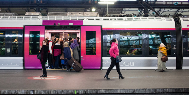 Fransa'da ulaşım felç oldu