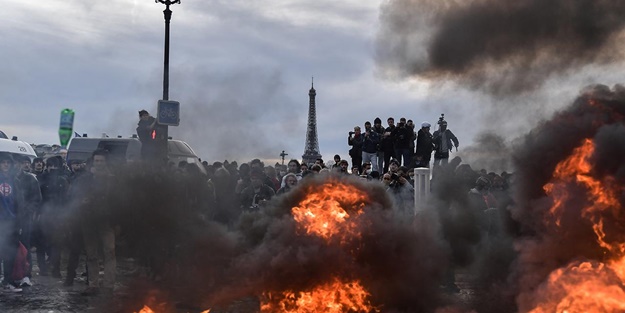Fransa'da eylemler sürüyor! Yüzlerce gözaltı var
